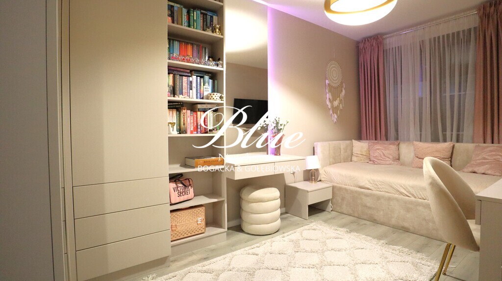 Mieszkanie z dużym tarasem i komórką lokatorską