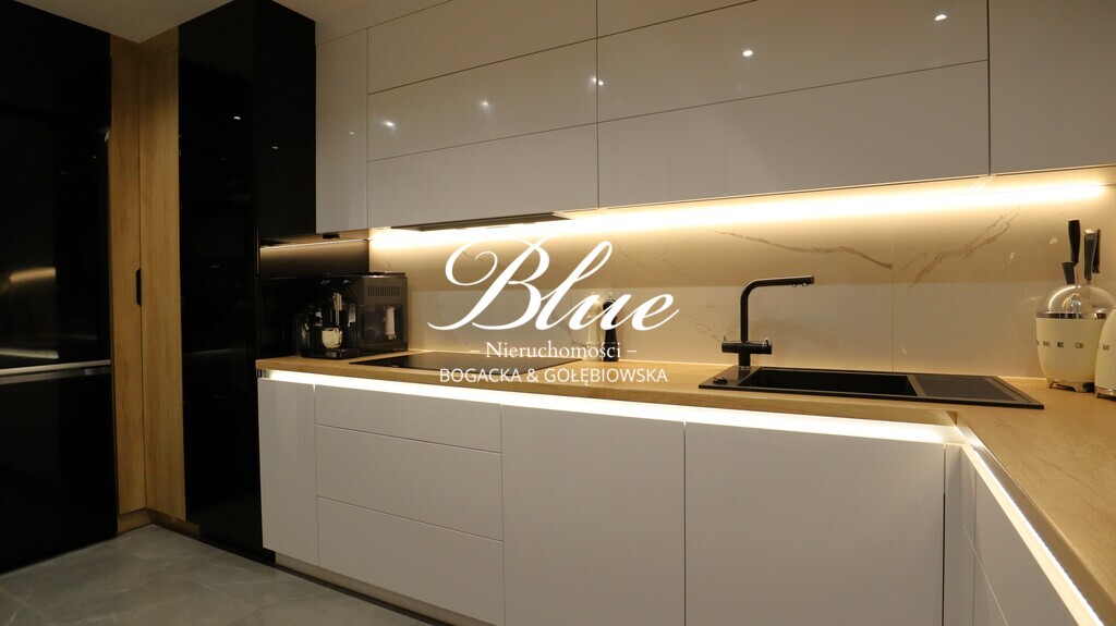 Mieszkanie z dużym tarasem i komórką lokatorską