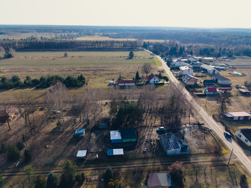 Dom w spokojnej okolicy Zduńska Wola | Laskowiec