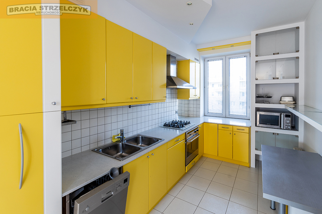 Dwupoziomowe mieszkanie 121,25 m2, Bemowo.