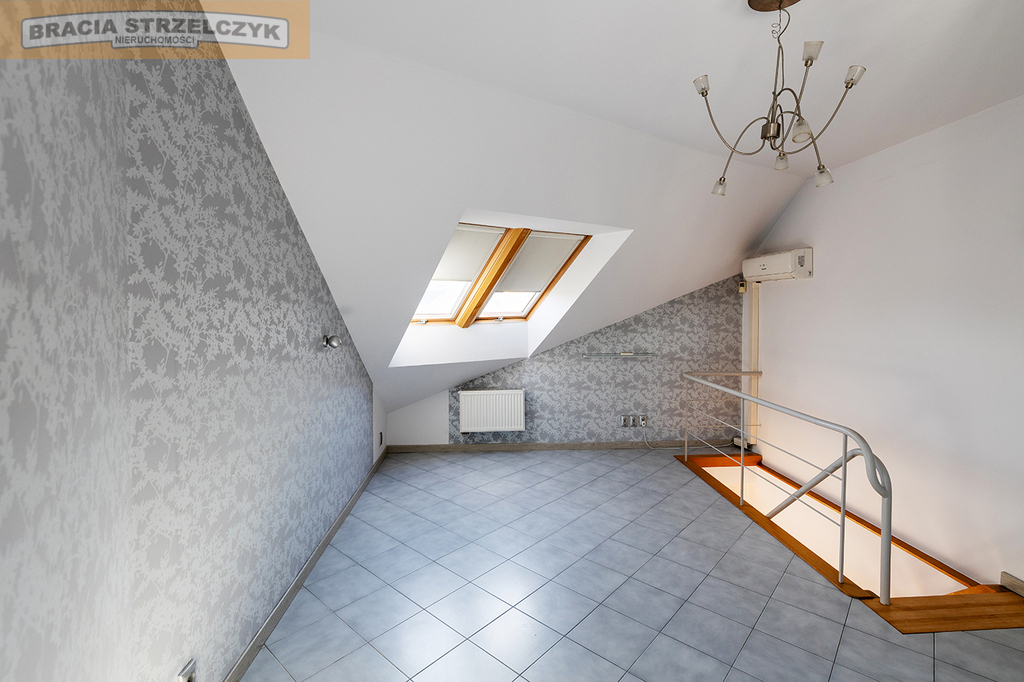 Dwupoziomowe mieszkanie 121,25 m2, Bemowo.