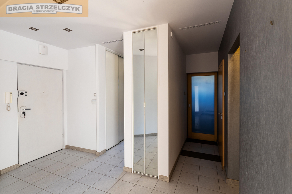 Dwupoziomowe mieszkanie 121,25 m2, Bemowo.