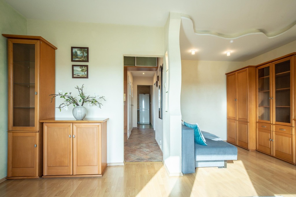 Rezerwacja - Tuwima - A wokoło świat się kręci!