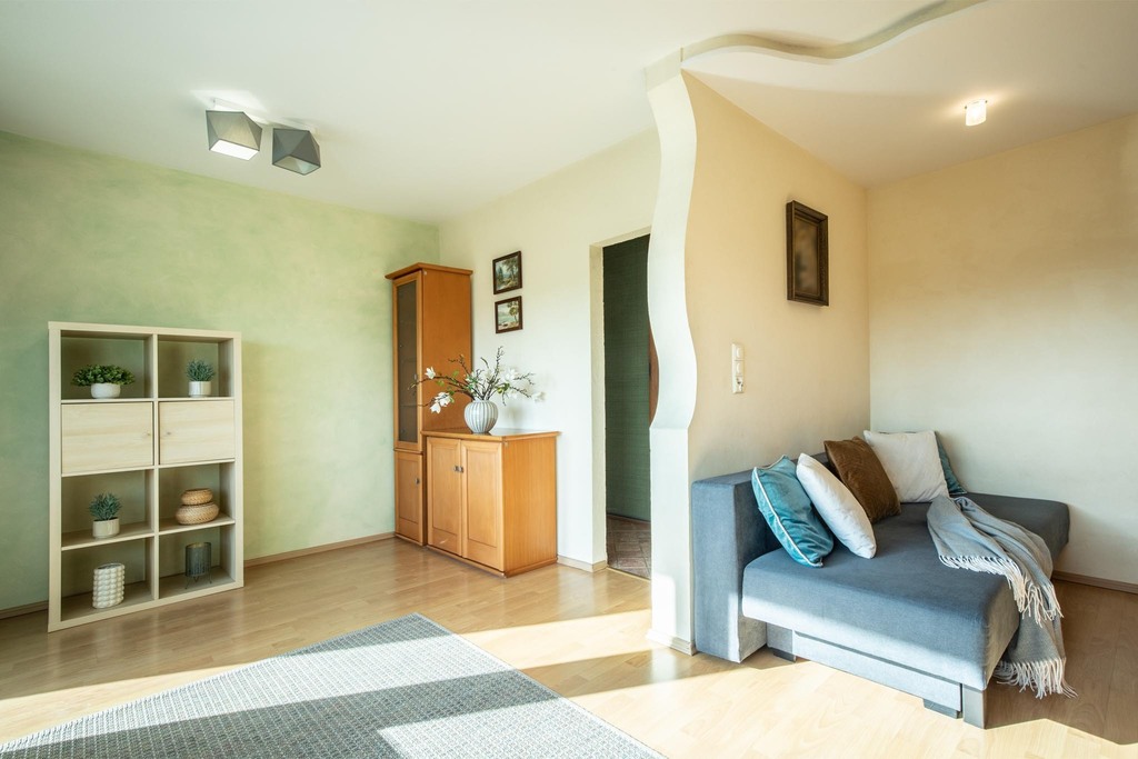 Rezerwacja - Tuwima - A wokoło świat się kręci!