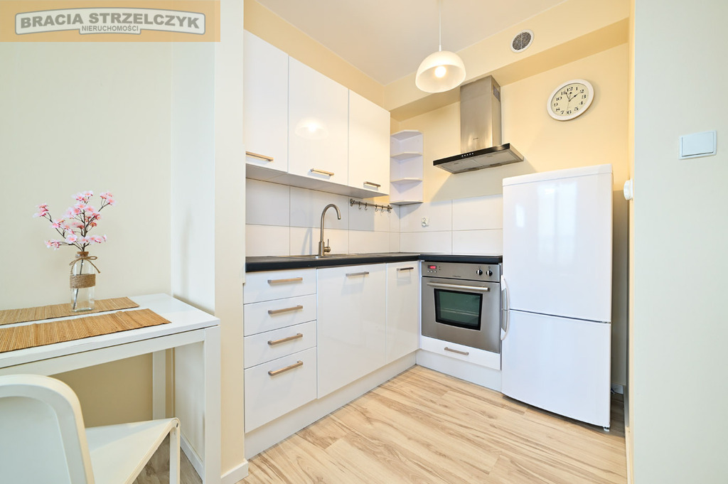 dwupokojowe super z garażem na wynajem