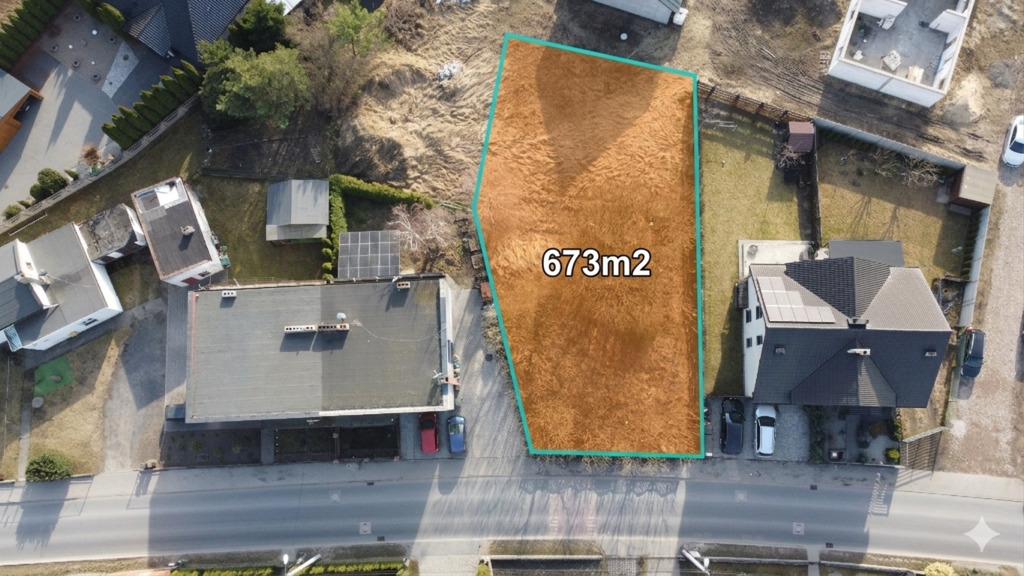 Dopiewiec: Działka 673m² | media | droga