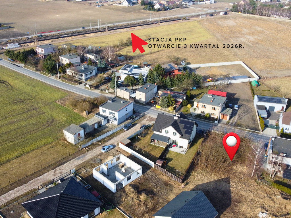 Dopiewiec: Działka 673m² | media | droga