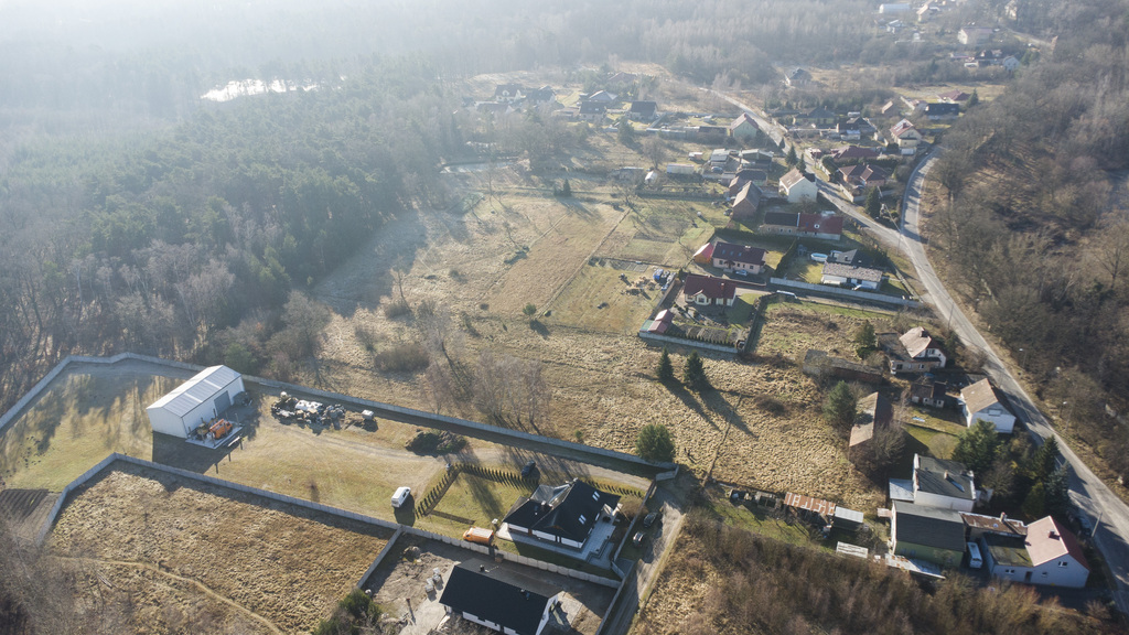 Działki Budowlane z WZ spokojna okolica przy lesie
