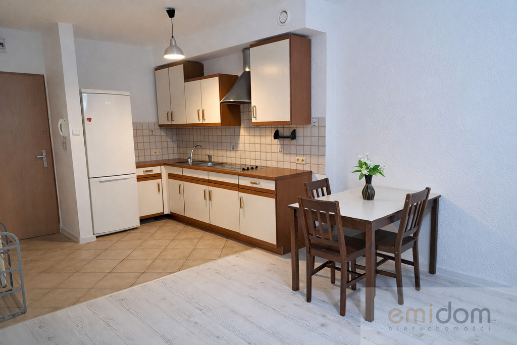 Kawalerka z balkonem - Ochota, blisko parków