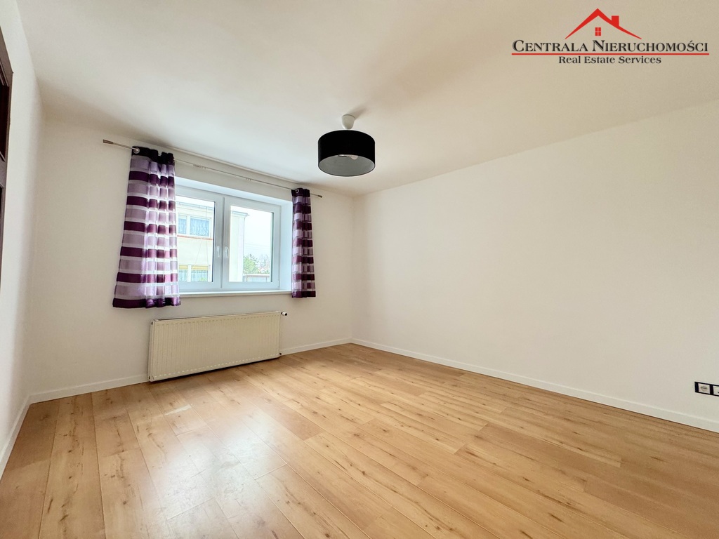 Dom wolnostojący 6 pokoi na osiedlu Stawki