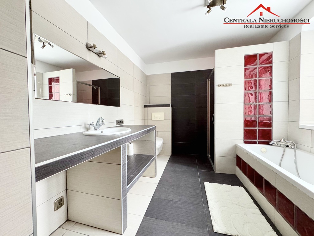 Dom wolnostojący 6 pokoi na osiedlu Stawki