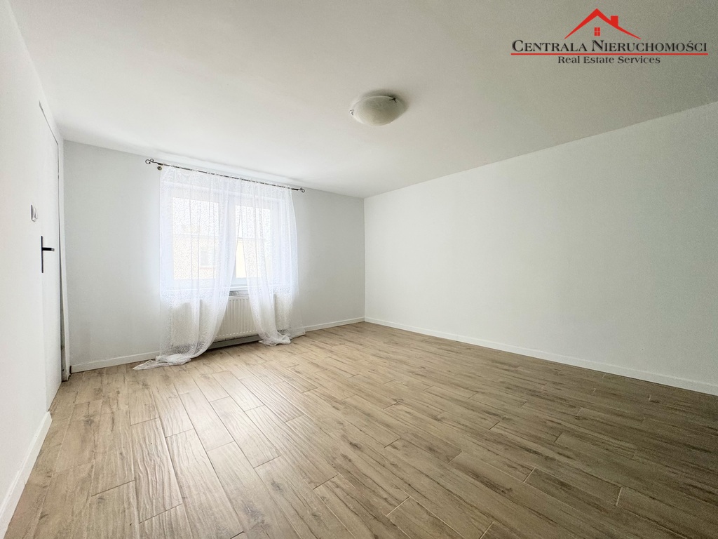 Dom wolnostojący 6 pokoi na osiedlu Stawki