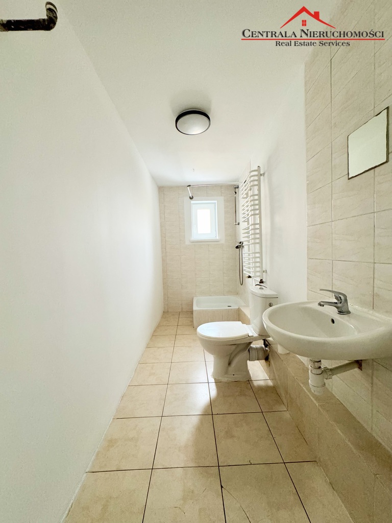 Dom wolnostojący 6 pokoi na osiedlu Stawki