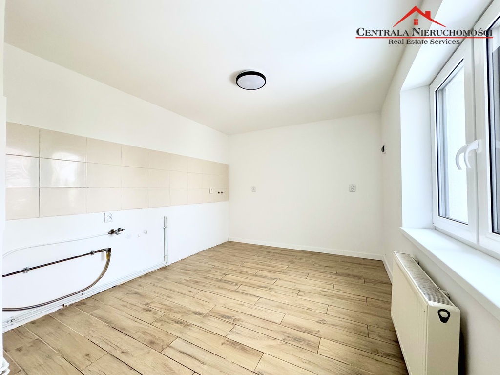 Dom wolnostojący 6 pokoi na osiedlu Stawki