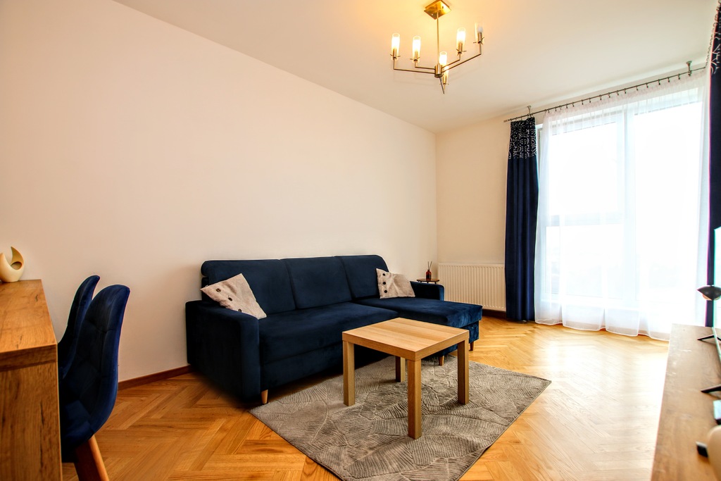 16 piętro, klimatyzacja, 2 miejsca post.