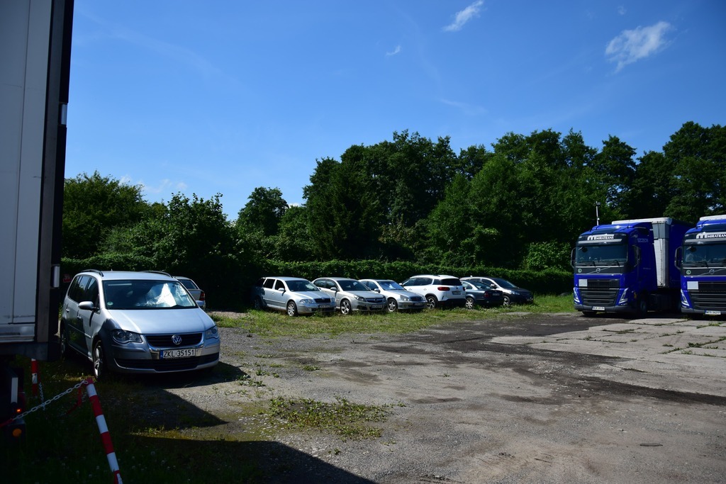 Utwardzony plac 1 ha, media, ogrodzenie – Dąbie