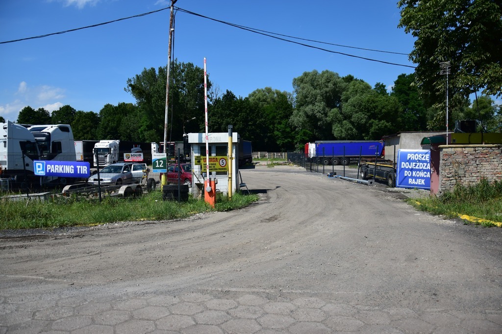 Utwardzony plac 1 ha, media, ogrodzenie – Dąbie