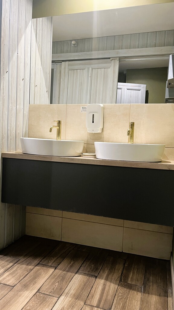 Wynajem lokal uż.gastronomiczny 370 m2.Opole RYNEK