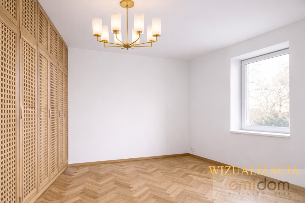 Kamienica z windą | Łazienki Królewskie | Metro