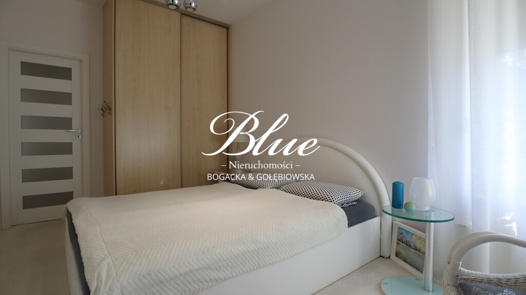 Słoneczne duże dwupokojowe mieszkanie z ogródkiem