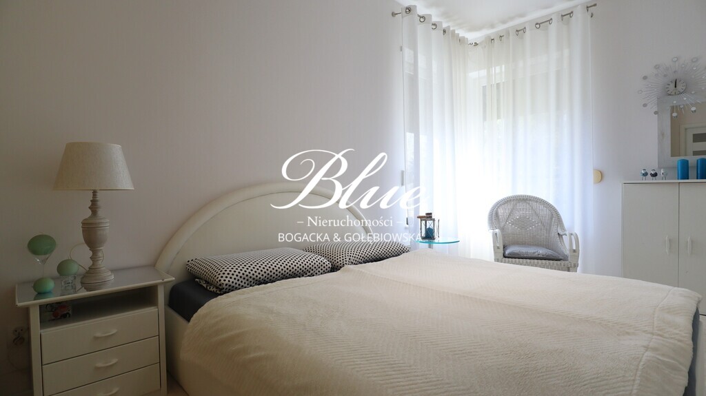 Słoneczne duże dwupokojowe mieszkanie z ogródkiem