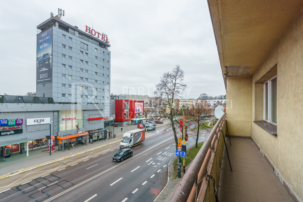 CENTRUM - 3 Pokojowe Mieszkanie z Potencjałem !