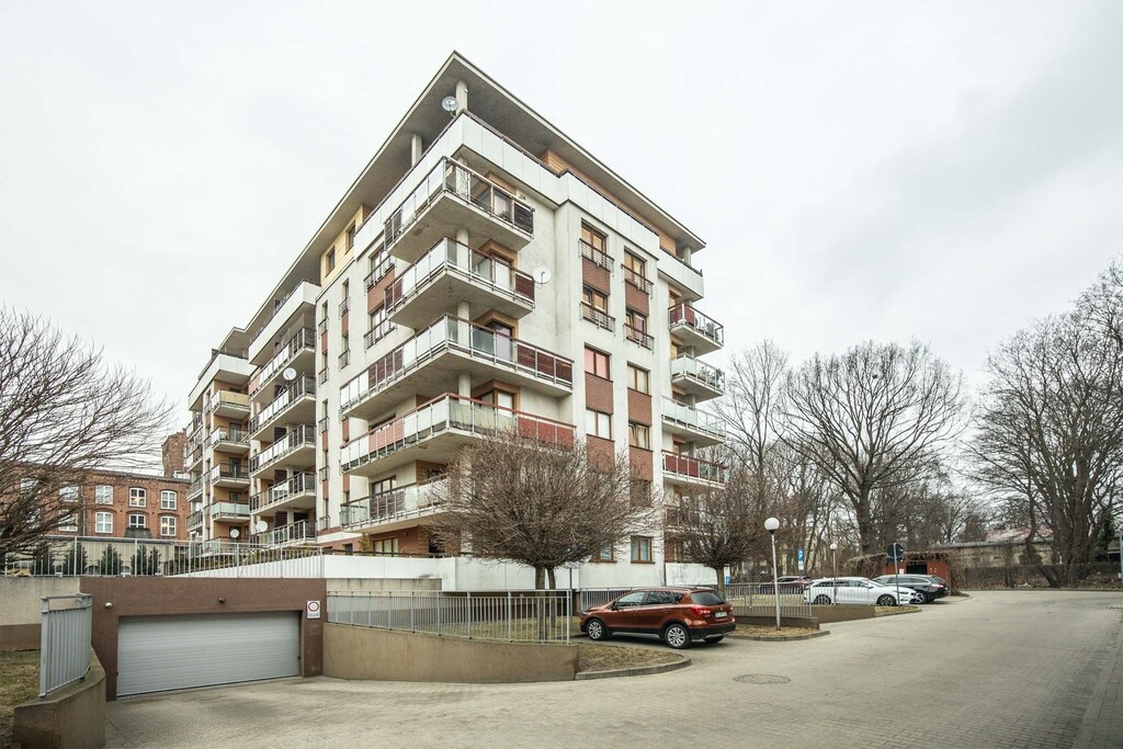 Karolewska: 2 pokoje + balkon = Twój nowy start!