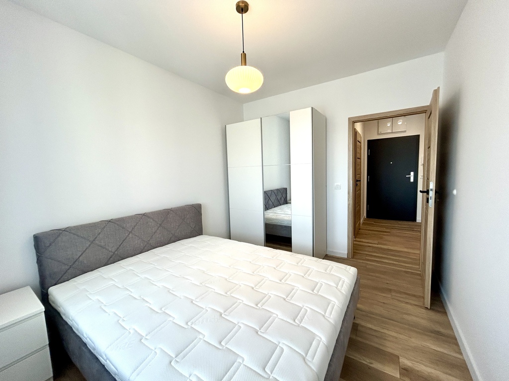 PIERWSZY NAJEM | 2 POKOJE | BALKON | GARAŻ