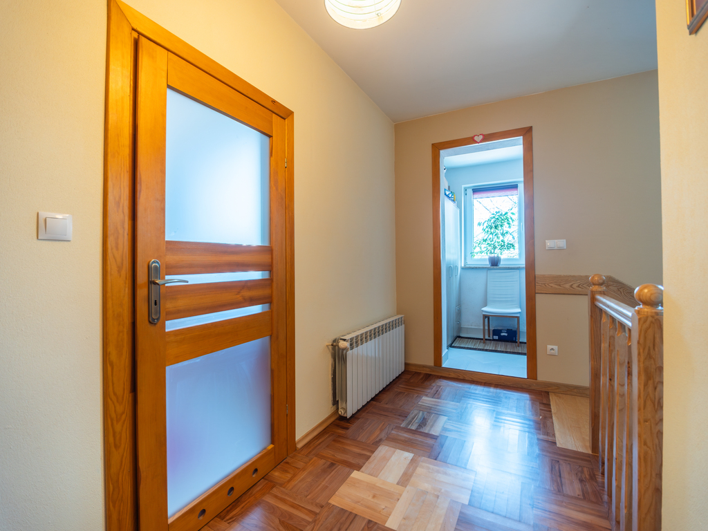 Ekonomiczny dom na przedmieściach Krosna | 120 m²