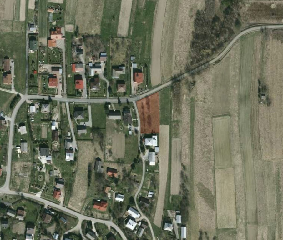 Na sprzedaż urokliwa działka budowlana – Długie