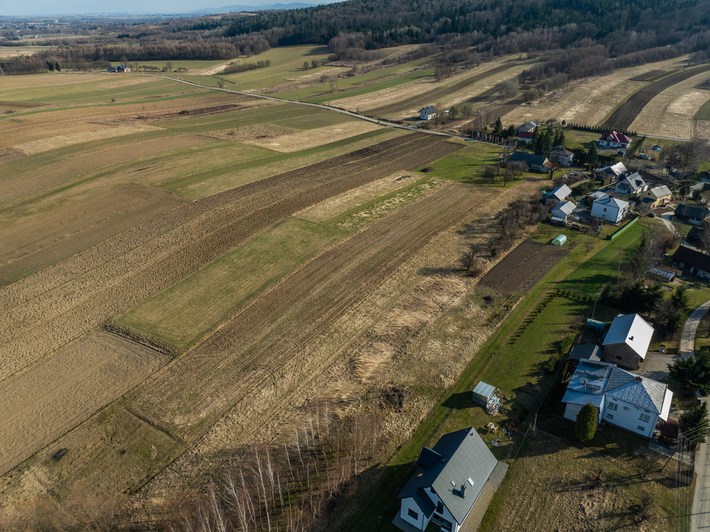 Na sprzedaż atrakcyjne działki budowlane – Długie