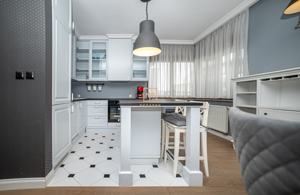 Eleganckie, umeblowane mieszkanie 58 m² z balkonem
