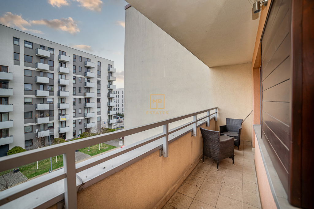 Eleganckie, umeblowane mieszkanie 58 m² z balkonem