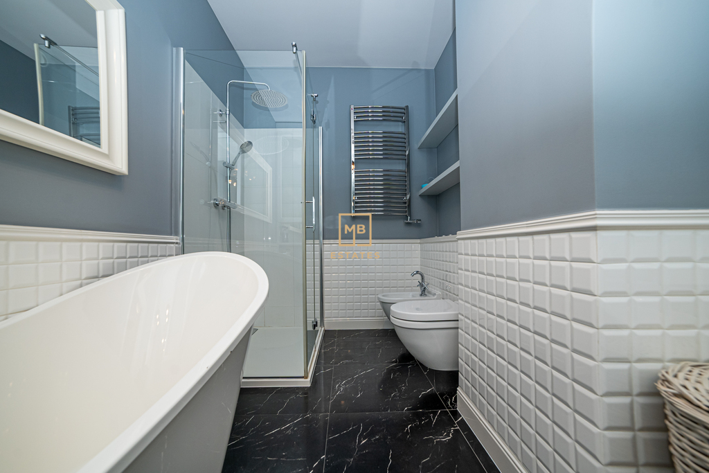 Eleganckie, umeblowane mieszkanie 58 m² z balkonem