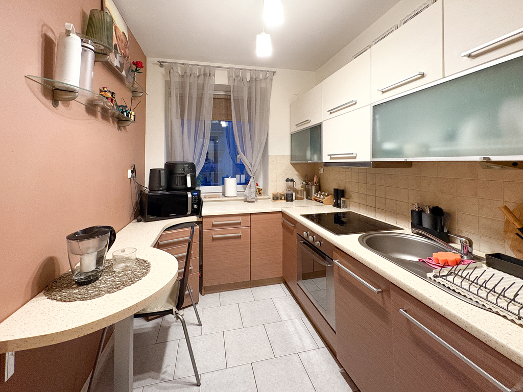 Kawalerka z osobną kuchnią ul. Fieldorfa-Nila, 32m