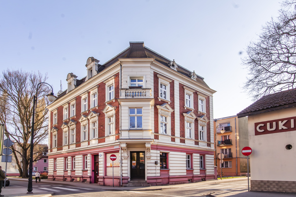 100m2 z duszą i nową technologią. Parafialna!