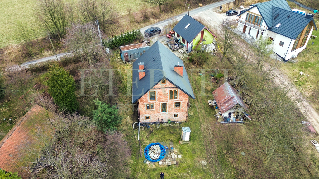 Dom jednorodzinny z działką 52 ary - Siercza