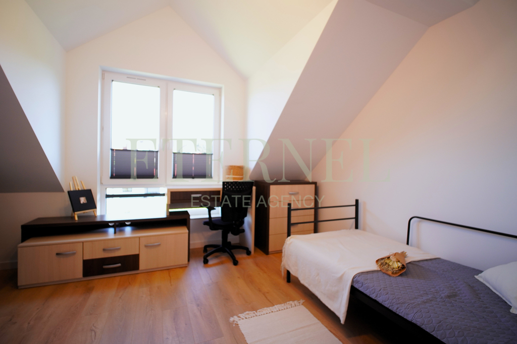 Mieszkanie 5-pokojowe z ogrodem - 92m2