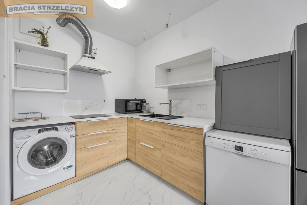 2 pokoje Rondo Wiatraczna Apartamentowiec