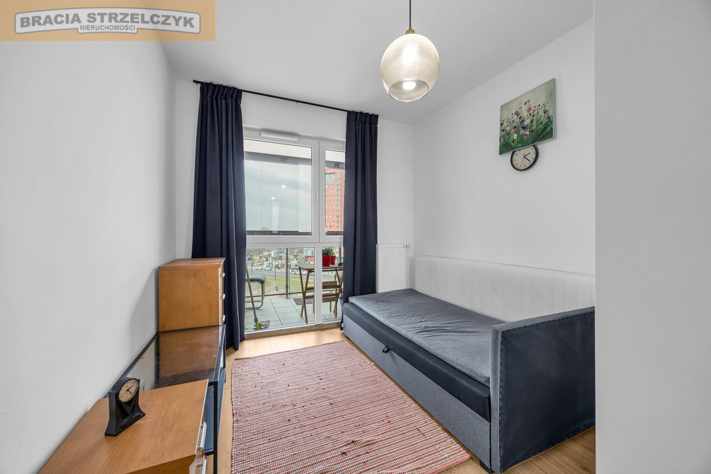 2 pokoje Rondo Wiatraczna Apartamentowiec