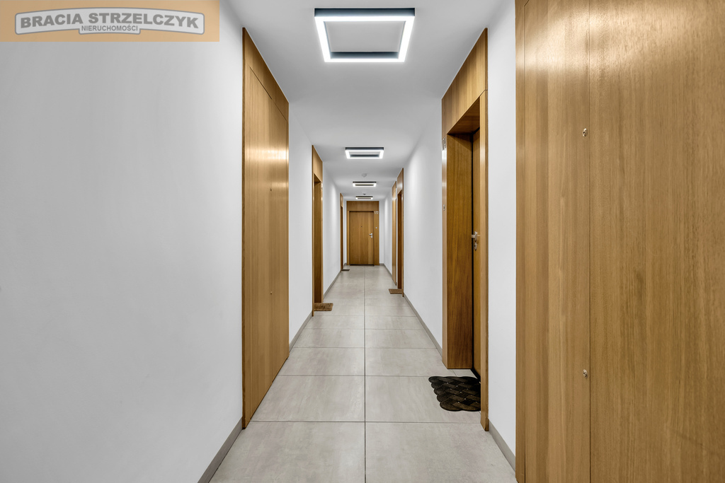 2 pokoje Rondo Wiatraczna Apartamentowiec