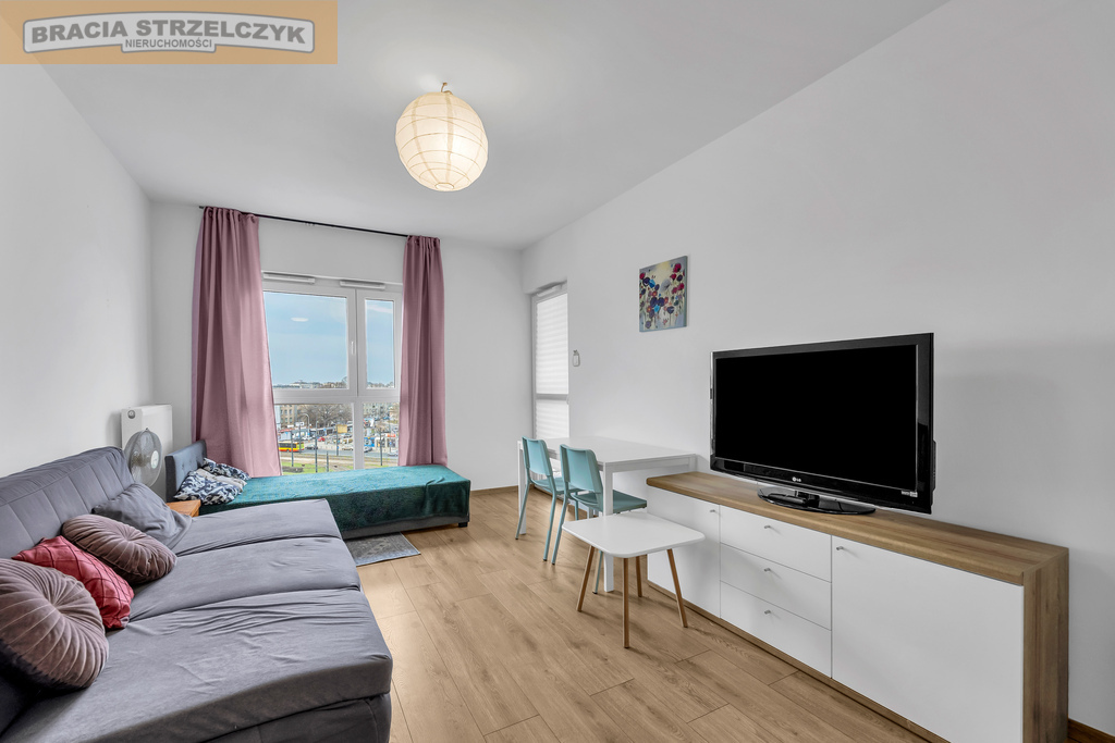 2 pokoje Rondo Wiatraczna Apartamentowiec