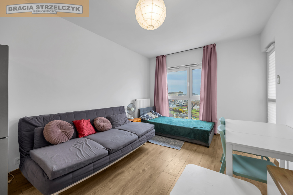 2 pokoje Rondo Wiatraczna Apartamentowiec