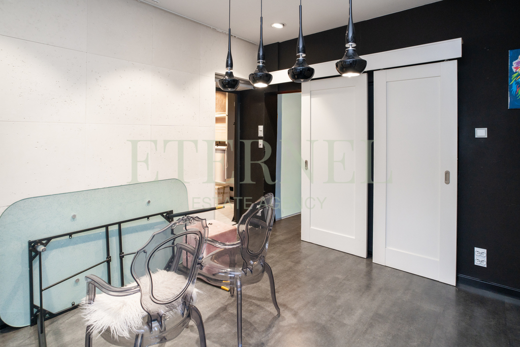 Lokal 60 m² z poddaszem i piwnicą, ul. Bieżanowska