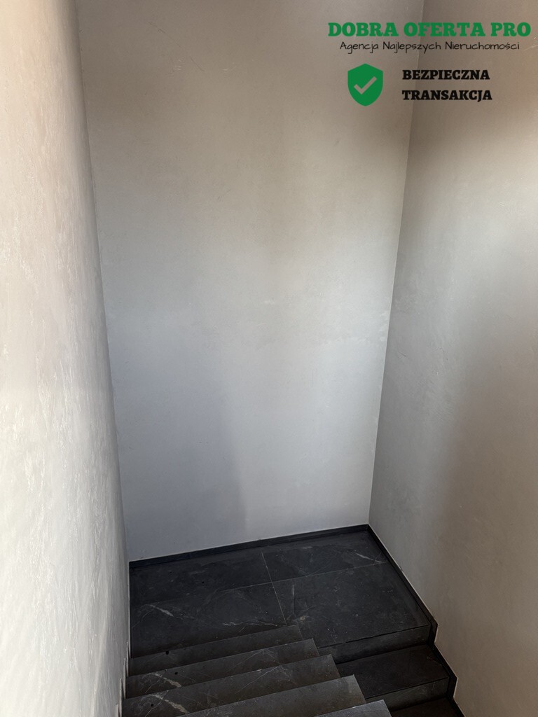 Dwupoziomowe i przestronne mieszkanie w Borkowie