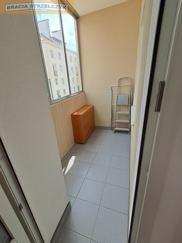 Mieszkanie  blisko Parku Łazienkowskiego, Mokotów