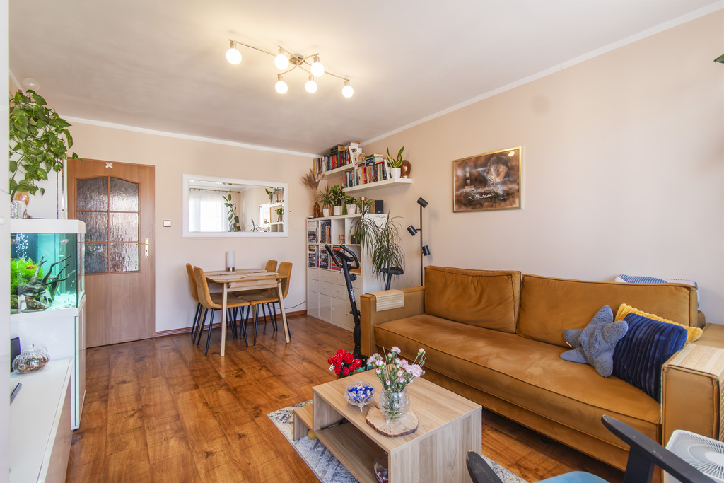 2 pokojowe mieszkanie z balkonem