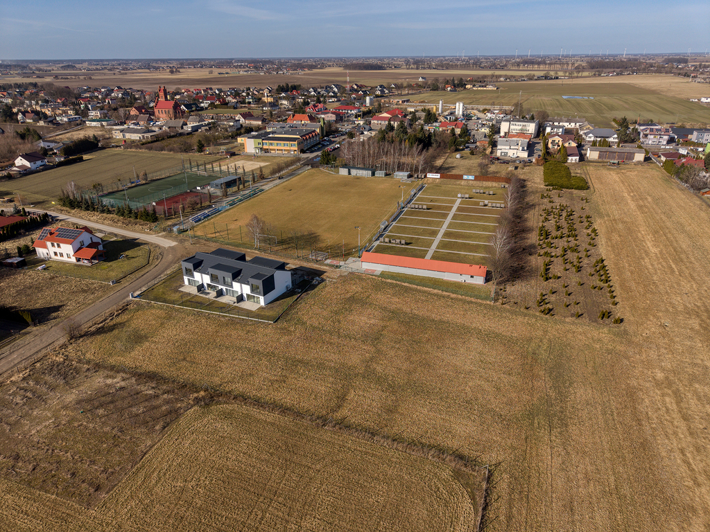 Działki pod zabudowę jednorodzinną i usługową