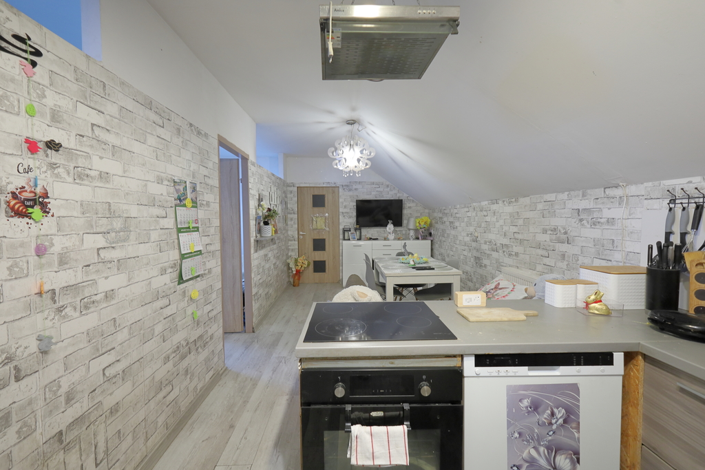 Dom, który zarabia: 2 mieszkania i 0 zł za prąd