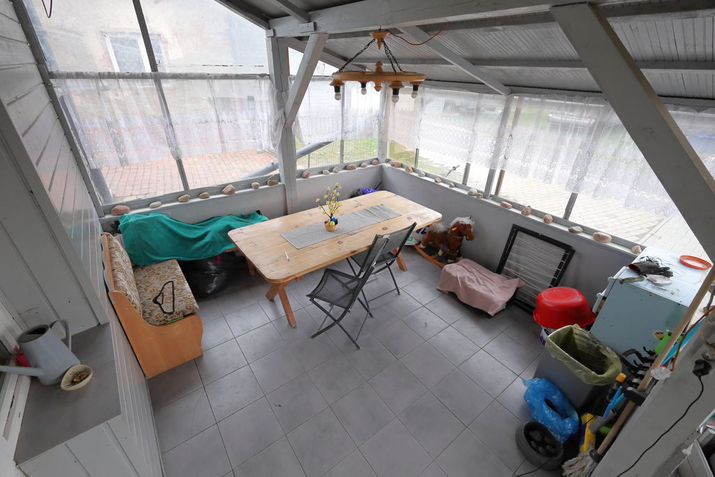 Dom, który zarabia: 2 mieszkania i 0 zł za prąd